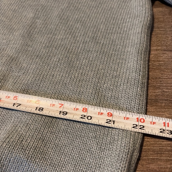 Lands' End Men's Light Gray Crewneck Sweater - Picture 4 of 4